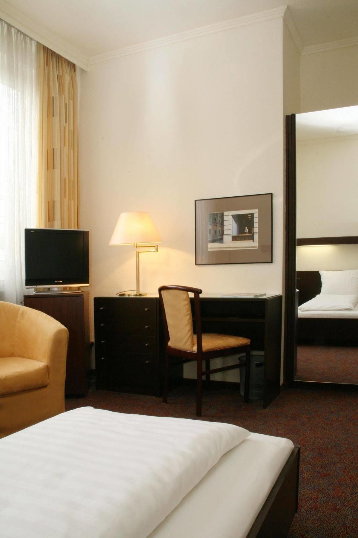 Andi Stadthotel Muenchen Экстерьер фото